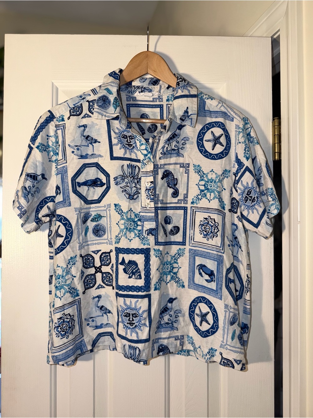 Jane & Delaney Blue and White LinenShort-Sleeve- Casual Beach Print